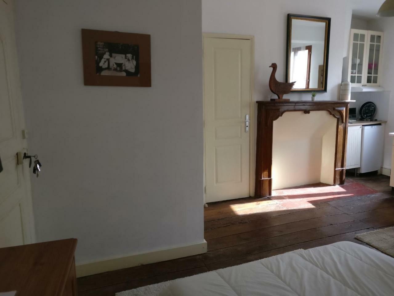 Apartment Les Armuriers, 2eme Etage Sans Asc *